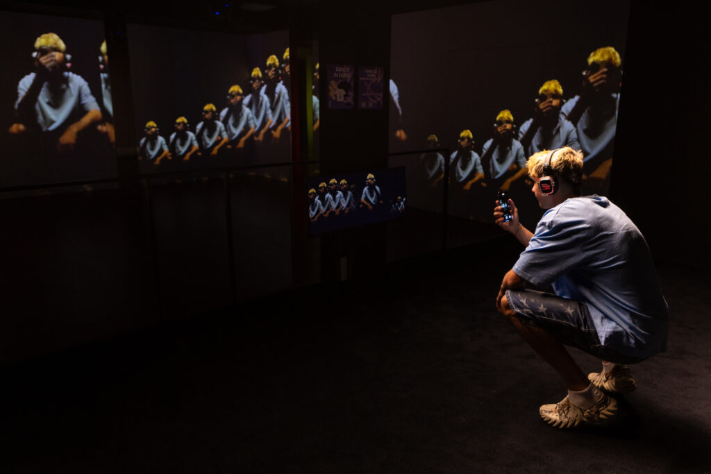 Installation Farra de Playmodes sur les fêtes populaires catalanes, au White Rabbit Barcelone